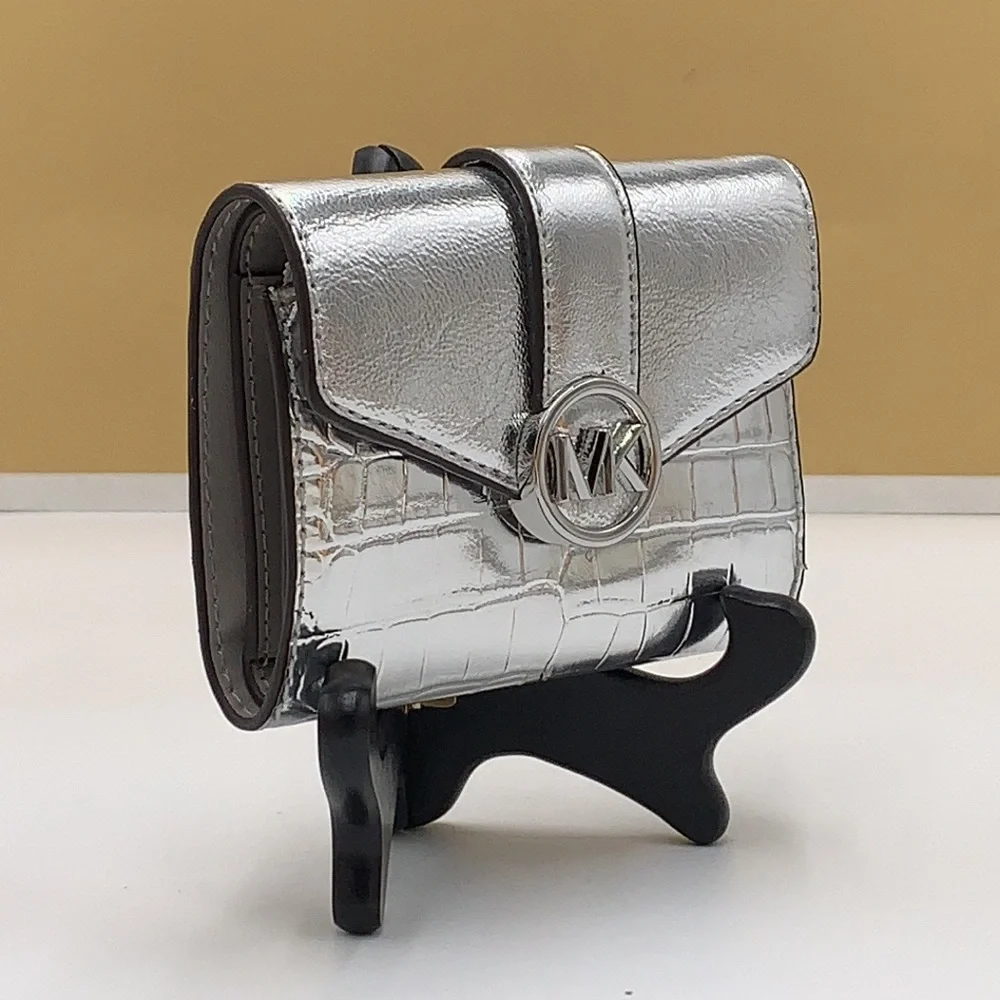 MICHAEL KORS Carmen Medium Flap bifold Wallet silver color